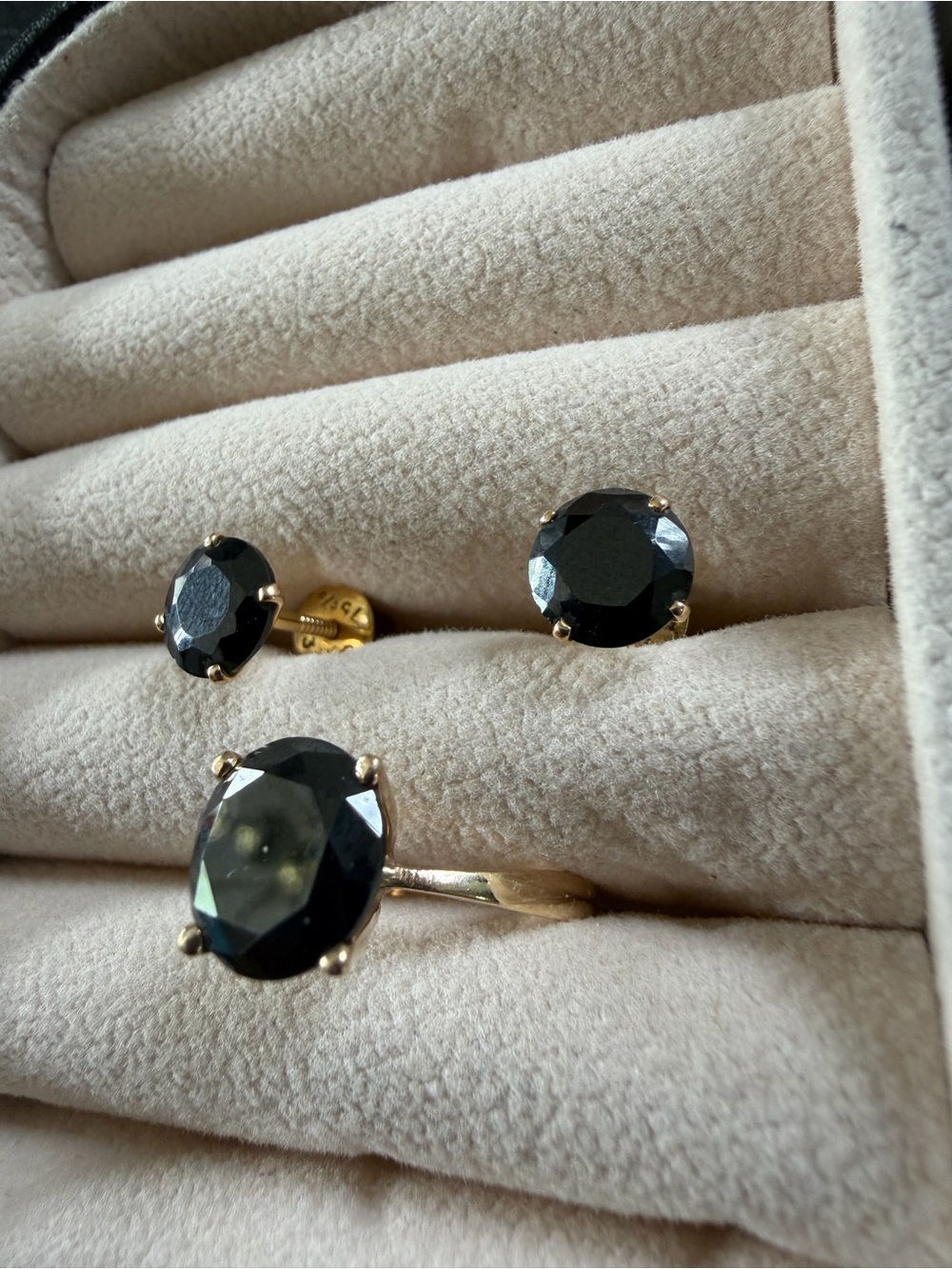 18k solid Gold Setting Black Stone Ring and Stud Earring Set